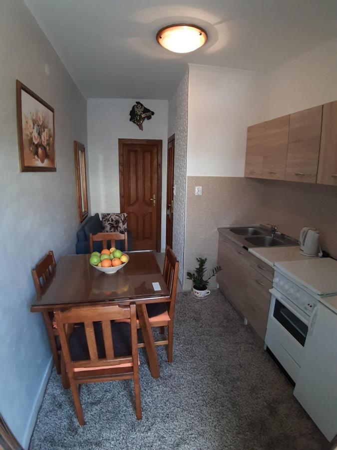 Apartment Ksenija Kotor Exterior foto